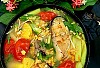Xua tan cái nóng mùa hè cùng bát canh chua cá lăng rau nhút ngọt thanh