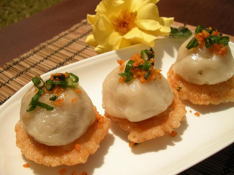 Học cách làm bánh ram ít Huế dẻo thơm, lớp ram giòn tan gây thương nhớ