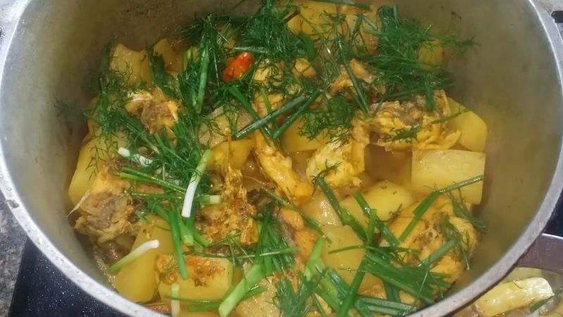 Cach-lam-canh-ca-nau-cu-cai-mem-thom-hap-dan
