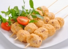 Tự tay làm cá viên chiên mềm thơm, bé yêu mê tít!