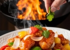 Bí mật của món cá xào chua ngọt bùng nổ vị giác