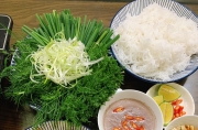 Tự làm bún cá lăng nướng than hoa thơm nức ngay tại nhà