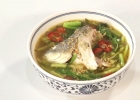Canh cá chép giòn nấu rau cần - món canh dân dã, thanh mát ngày hè